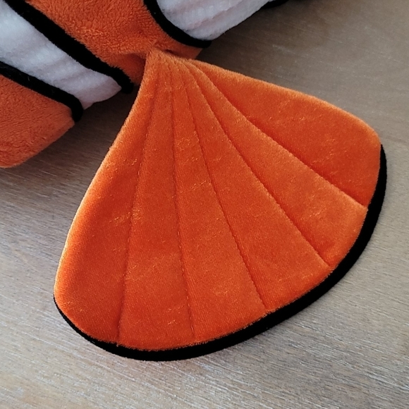 Authentic Disney Store Original Nemo Plush - Picture 10 of 15